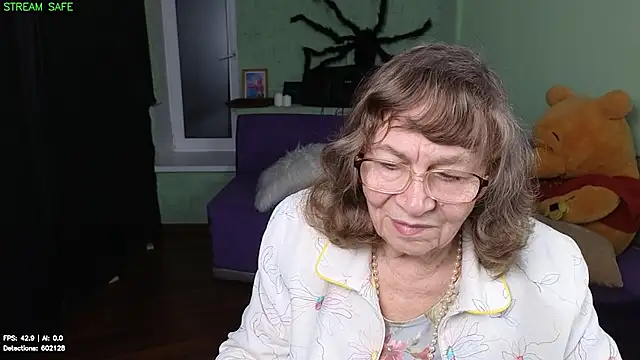 Betty_Brick live cam on StripChat