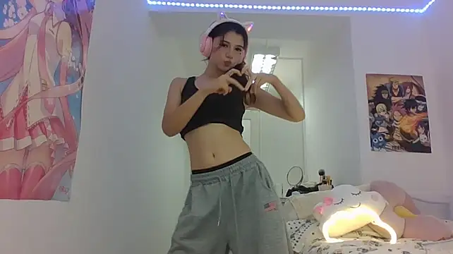 BerniceDigennaro live cam on StripChat