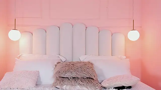 sarah_salis_