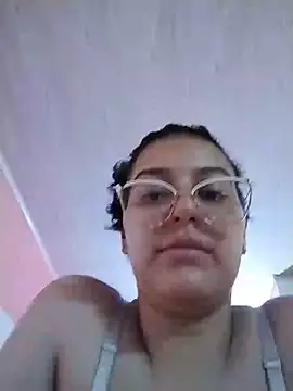 LorenaStevens live cam on StripChat