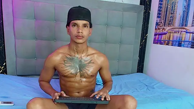 kai_storm77 live cam on StripChat