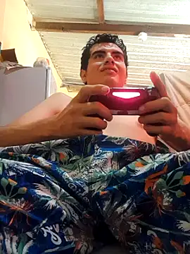 Ortiz3404 live cam on StripChat