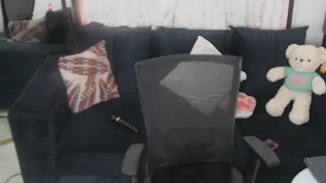 pyt_liyah webcam