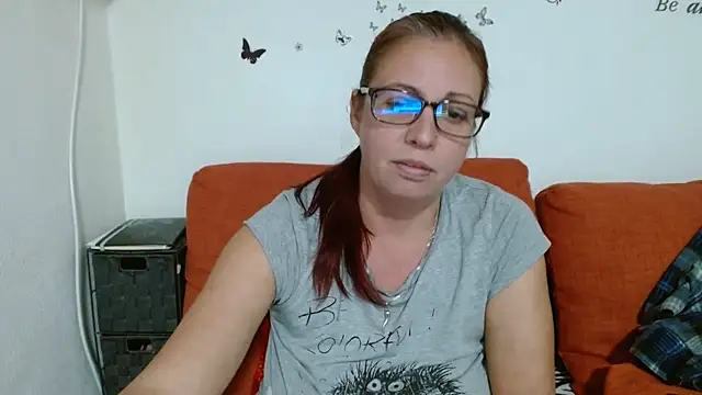 LadyHellene live cam on StripChat