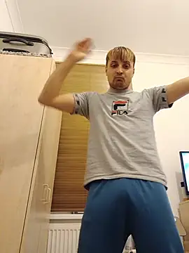Levarboy