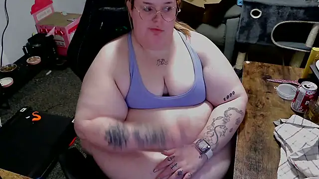 BBW-QUEENIE