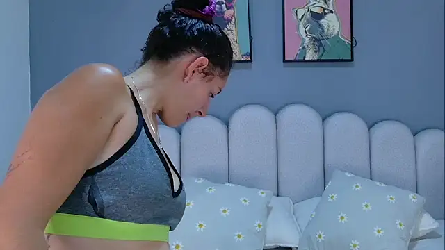 Chloe_and_Scarlett