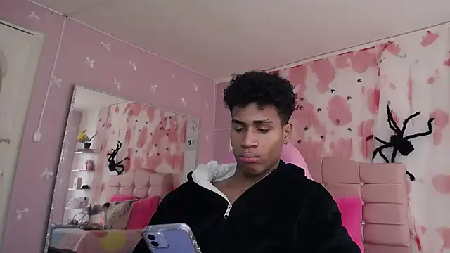 Santy_bigcock_01