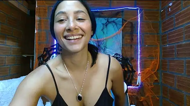 CataLopezzz live cam on StripChat