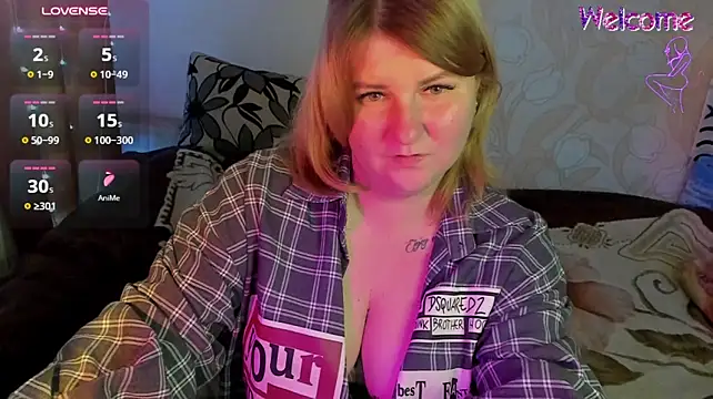 CherryRushh live cam on StripChat