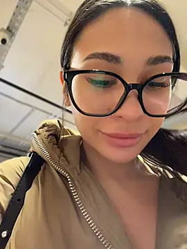 Aria51 live cam on StripChat