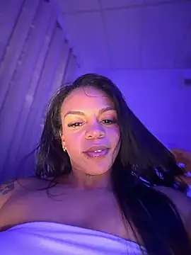 Charly_ live cam on StripChat