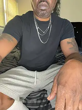 bigdaddydy (Ask my age) - Cumshow in shower