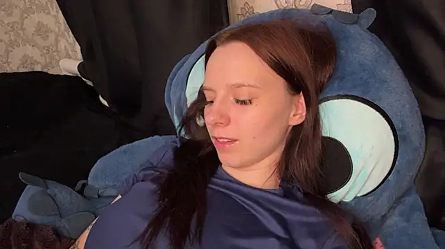TaynaHauptly live cam on StripChat