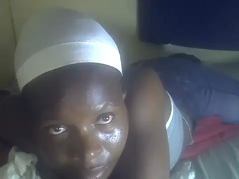 cute-shamza live cam on StripChat