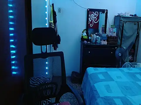 xBonyxx live cam on StripChat
