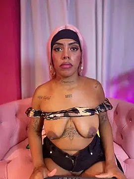 NovaFoxx live cam on StripChat