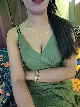 priya_26 (F young) - Ass oiling
