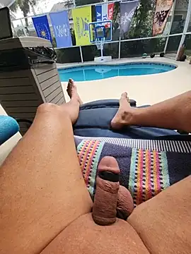 theclubist111 live cam on StripChat