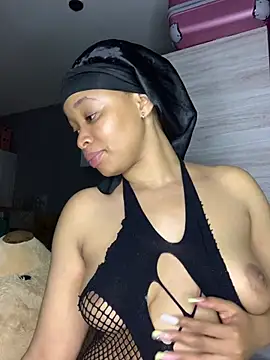 Miss_Nisha_102 webcam