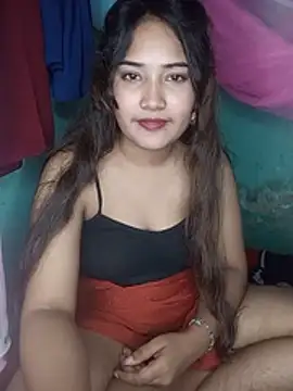 Nusrat-90 live cam on StripChat