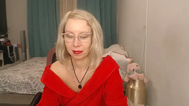 LuxuryNika live cam on StripChat
