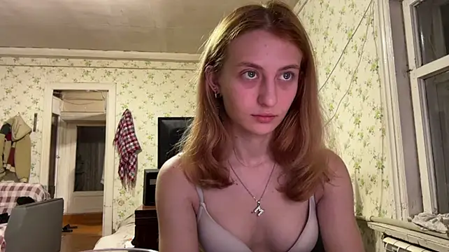 Lisaloveflower webcam