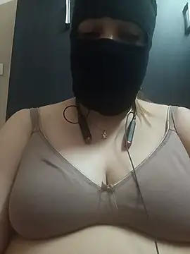 YoursAashi live cam on StripChat