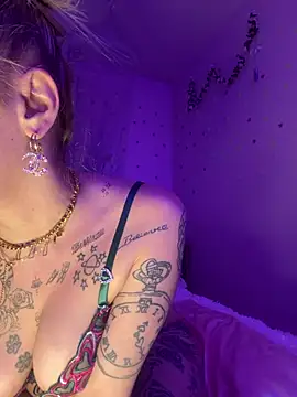 CHACHOULAND live cam on StripChat