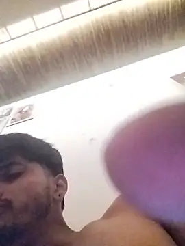 Your_Supermann live cam on StripChat