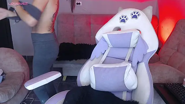 marilyn_01 live cam on StripChat