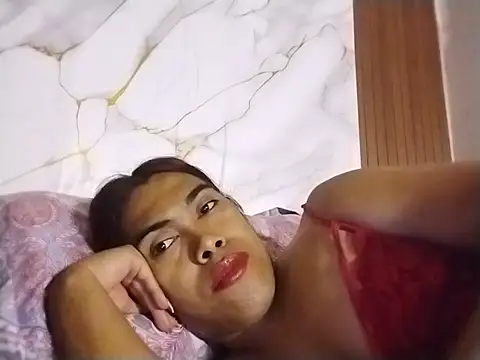 goddessriri01 live sex cam