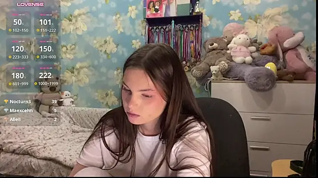 RileySpence live cam on StripChat