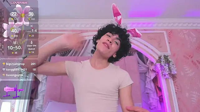 bunnievalentine live cam on StripChat
