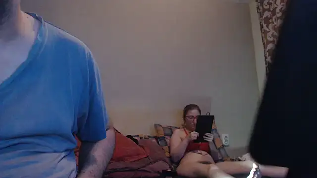 MoonedByEva2025 live cam on StripChat