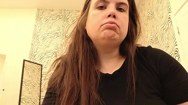 BattyMoll live cam on StripChat