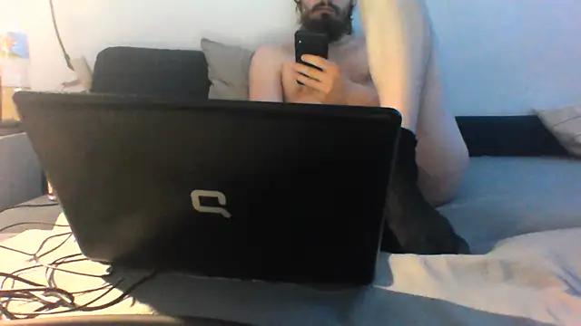 KaelNox live cam on StripChat