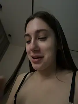 BOOMFOXY live cam on StripChat