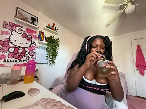 mochakaia live cam on StripChat