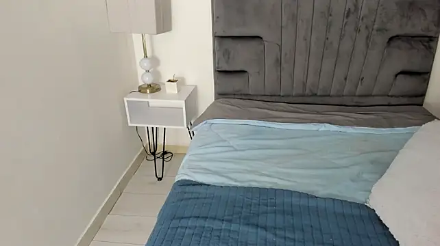 Charlie___Musk live cam on StripChat