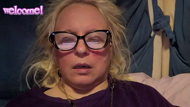 martachatte live cam on StripChat