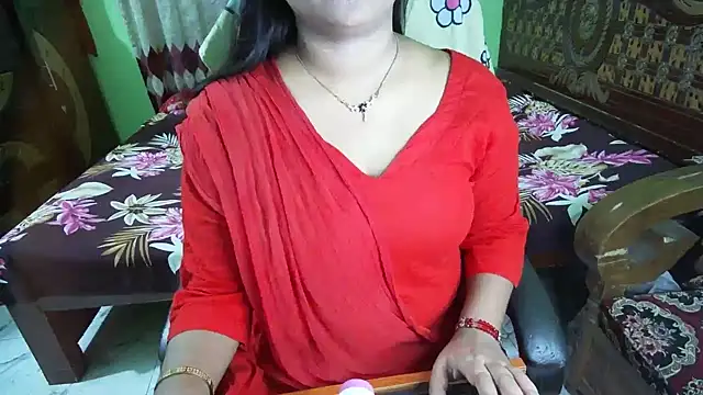 BengaliQueenStar live cam on StripChat