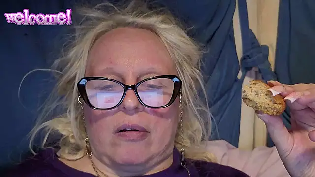 martachatte live cam on StripChat