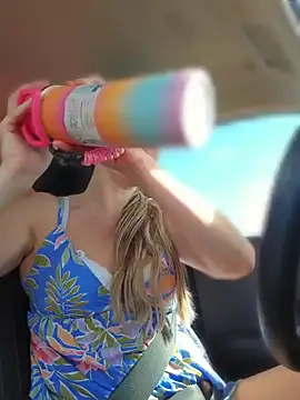 SkyelarSomer live sex cam