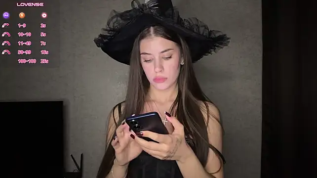 LypsiXo live cam on StripChat
