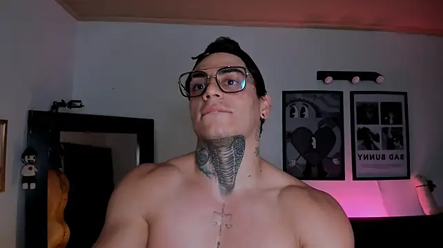 Simon_cortes live cam on StripChat