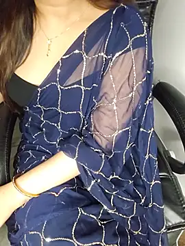 Chandani_Moonlight live cam on StripChat