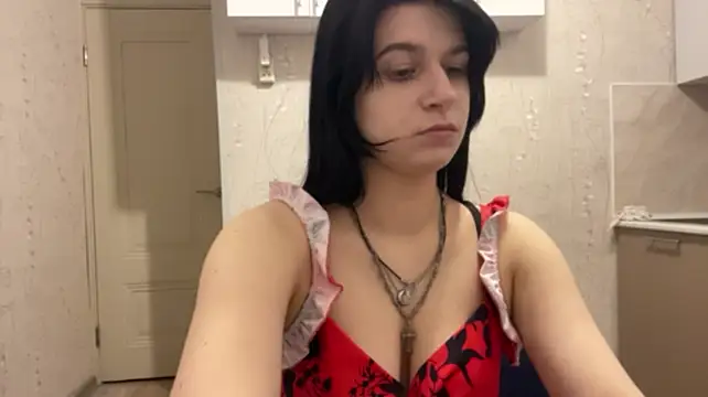 ChrystalWhittet live cam on StripChat
