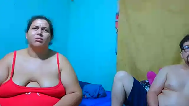 pecadodulce123 live cam on StripChat