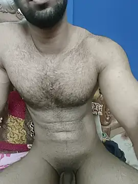 muscularguywithbigcock live webcam